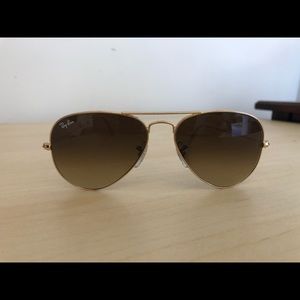 Ray Ban Aviator sunglasses